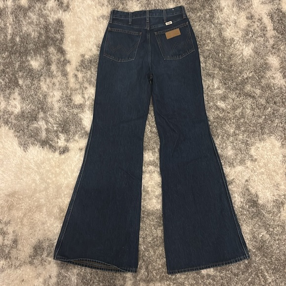 Wrangler Wander Jeans 26 X 32 | Stylish Women's Denim - Picture 6 of 7